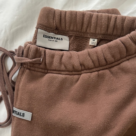 Essentials Sweatpants - Picture 5 of 5